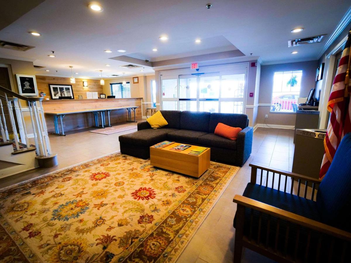 Room image 5